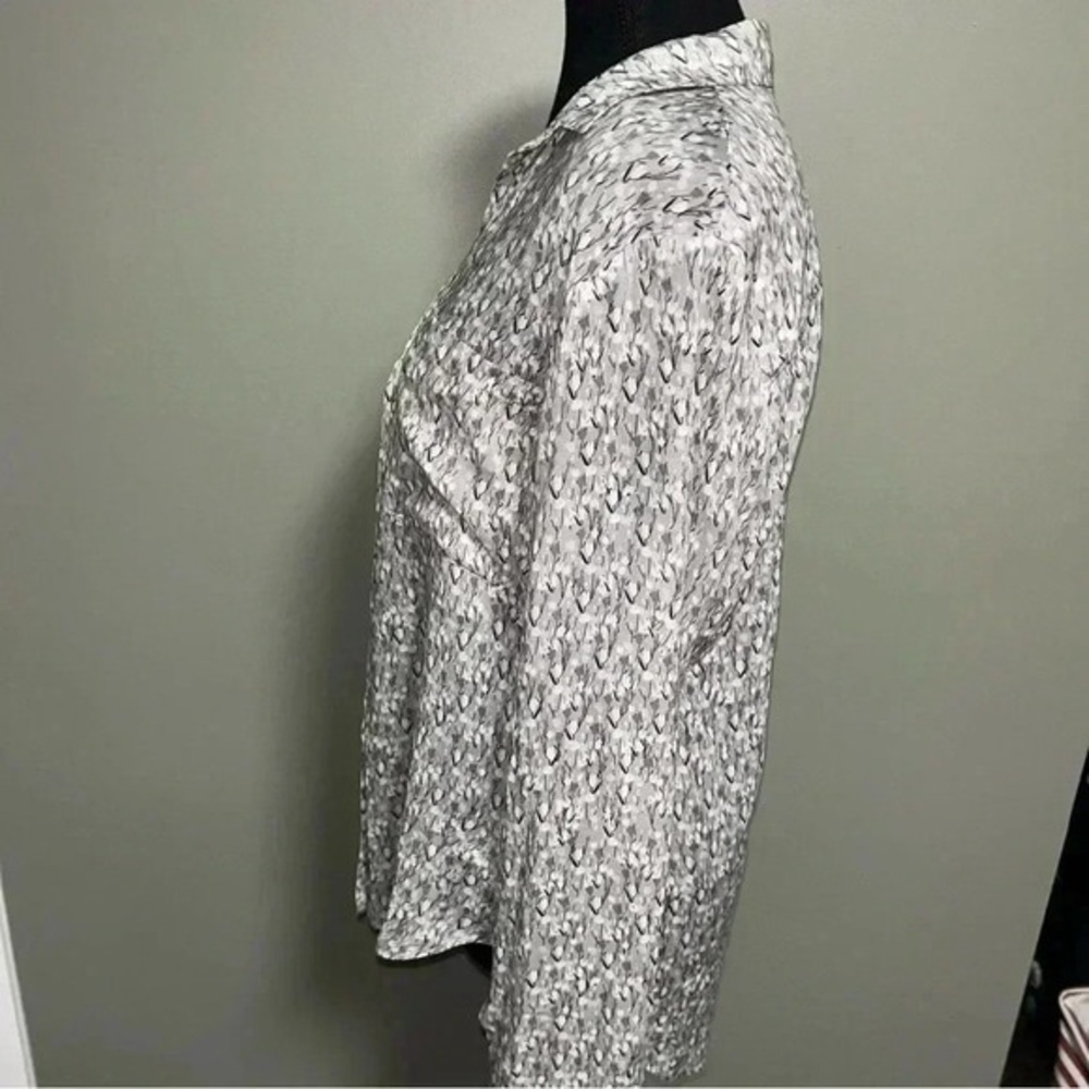 Cloth  & Stone Button Up - Picture 2 of 6